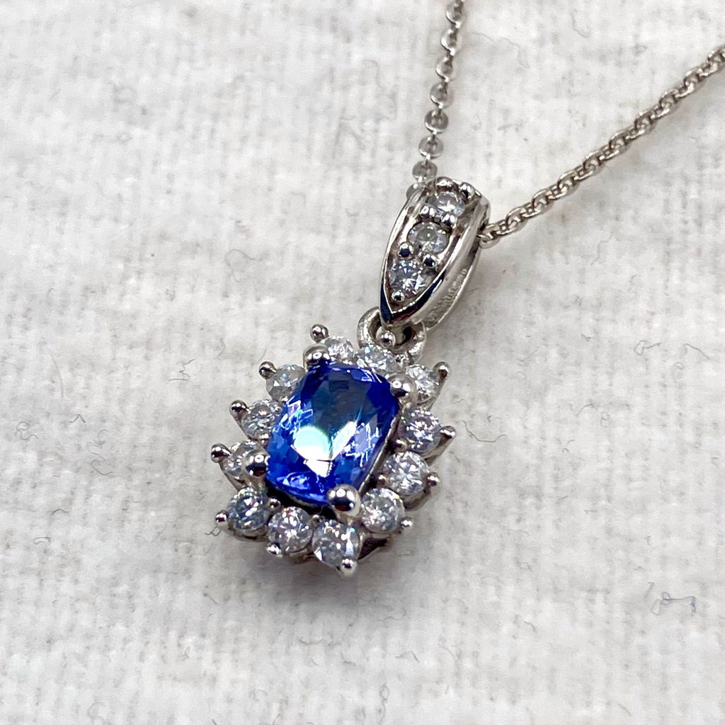 Tanzanite Moissanite Halo Pendant Necklace In Sterling Silver 145$